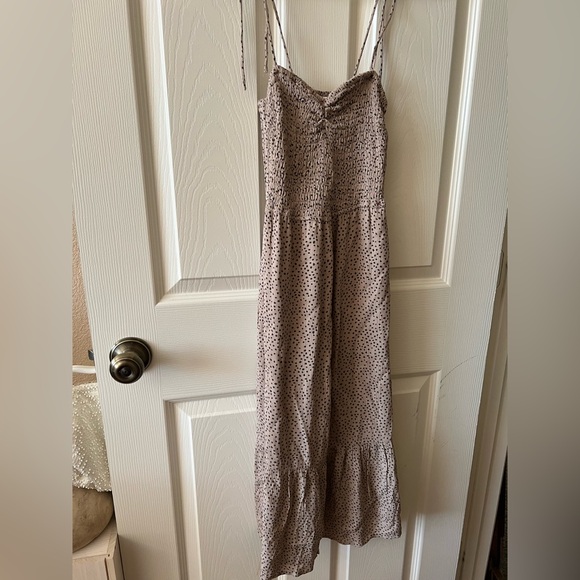 Abercrombie & Fitch Dresses & Skirts - Abercrombie Smocked Midi Dress